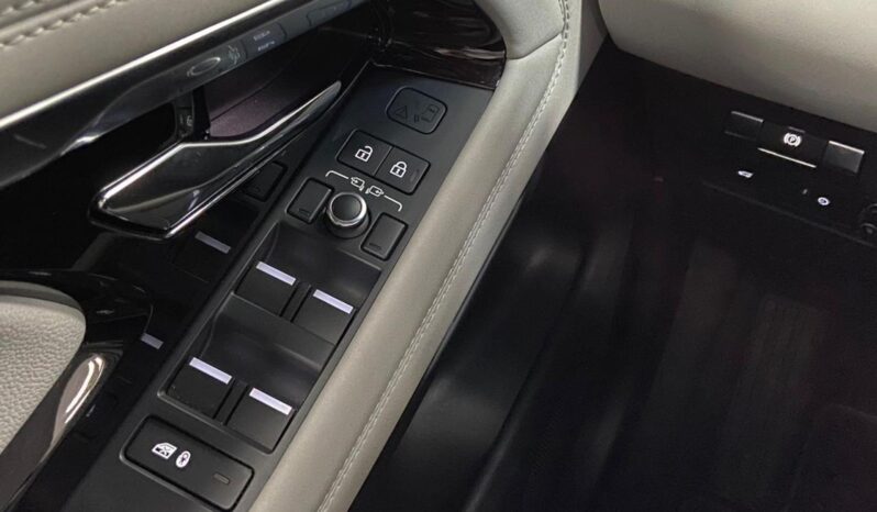 
								LAND ROVER RANGE ROVER EVOQUE cheio									