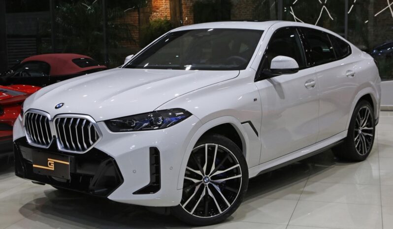 
								BMW X6 cheio									