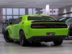 
										DODGE CHALLENGER cheio									