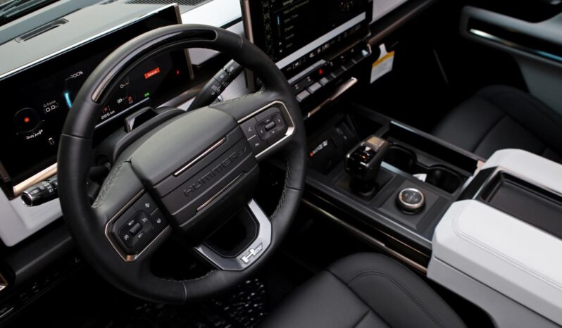 
								GMC HUMMER cheio									