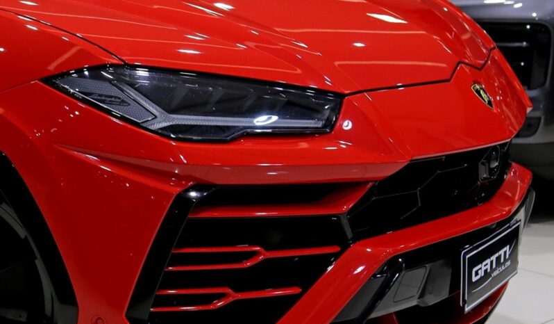 
								LAMBORGHINI URUS cheio									