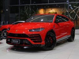 
										LAMBORGHINI URUS cheio									