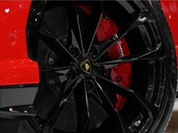
										LAMBORGHINI URUS cheio									