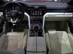 
										LAMBORGHINI URUS cheio									