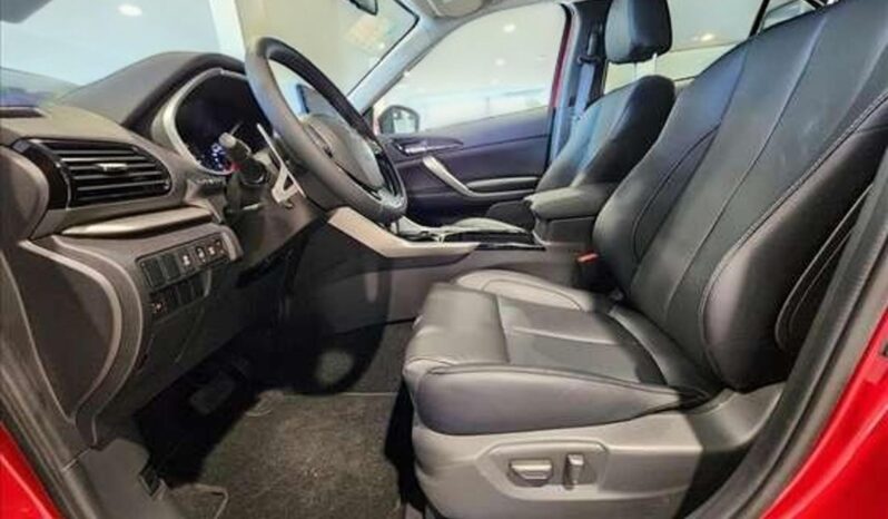 
								MITSUBISHI ECLIPSE CROSS cheio									