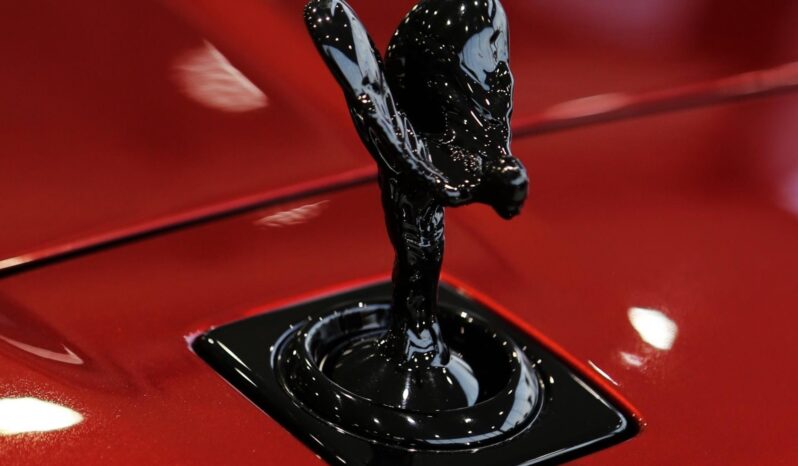 
								ROLLS-ROYCE CULLINAN cheio									