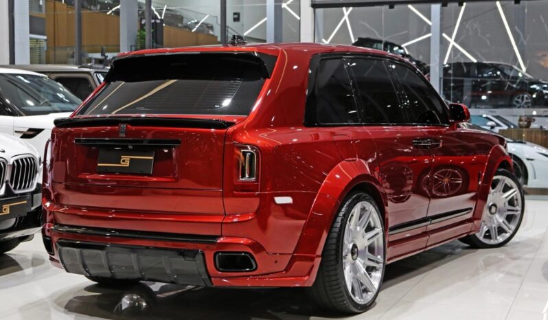 
								ROLLS-ROYCE CULLINAN cheio									