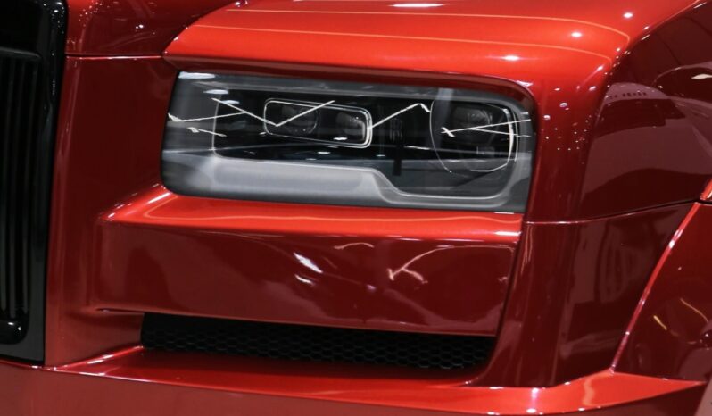 
								ROLLS-ROYCE CULLINAN cheio									