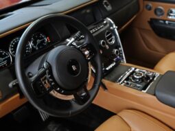 
										ROLLS-ROYCE CULLINAN cheio									