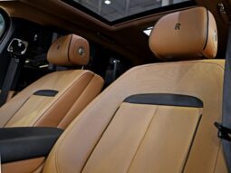 
										ROLLS-ROYCE CULLINAN cheio									