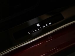 
										ROLLS-ROYCE CULLINAN cheio									