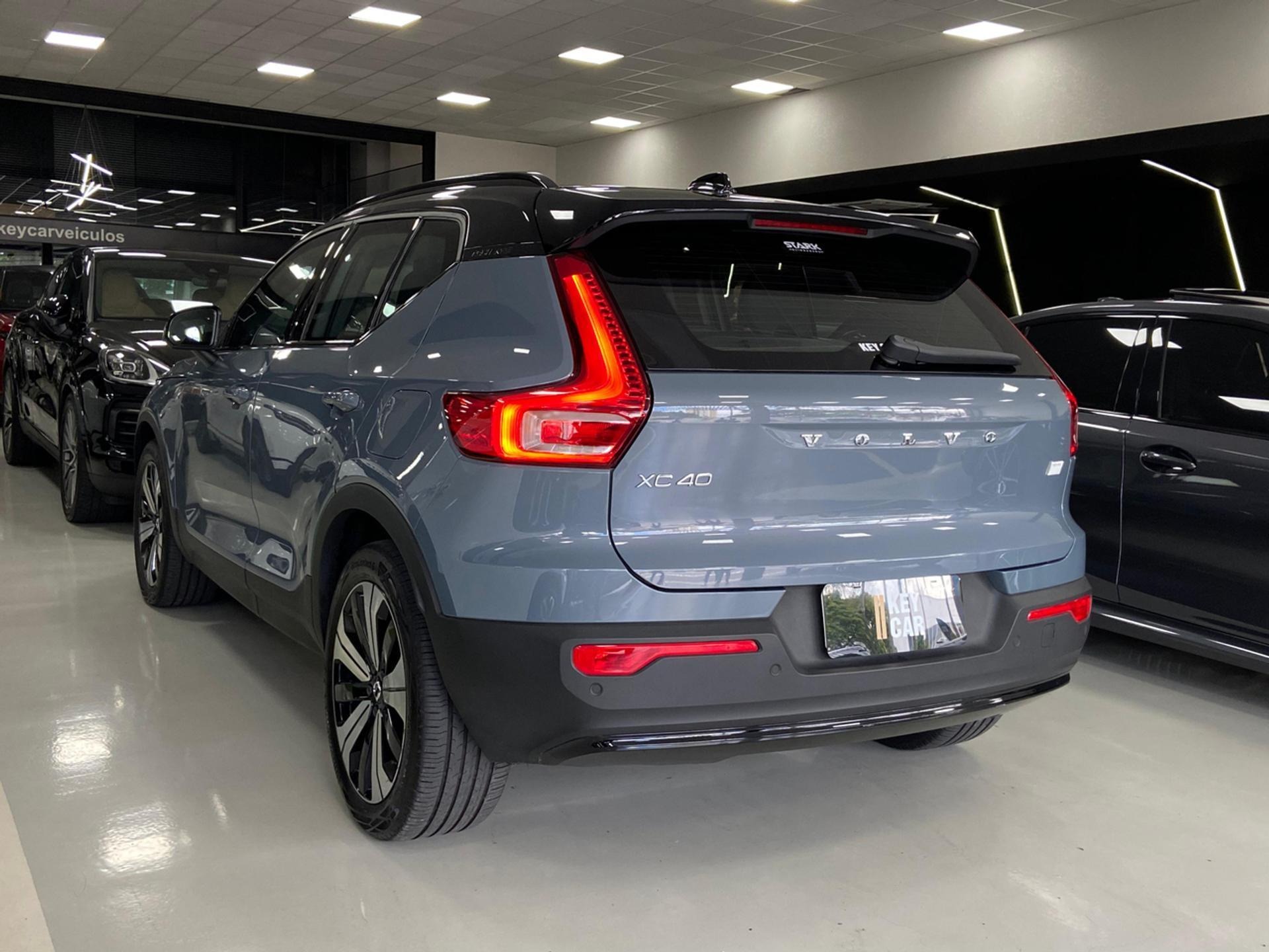 VOLVO XC40 P6 RECHARGE ELECTRIC PLUS AWD
