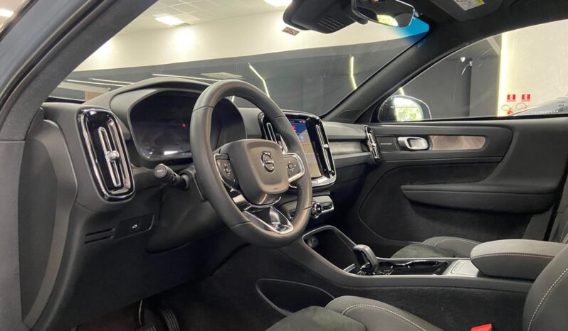
								VOLVO XC40 P6 RECHARGE ELECTRIC PLUS AWD cheio									