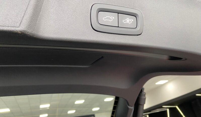 
								VOLVO XC40 P6 RECHARGE ELECTRIC PLUS AWD cheio									